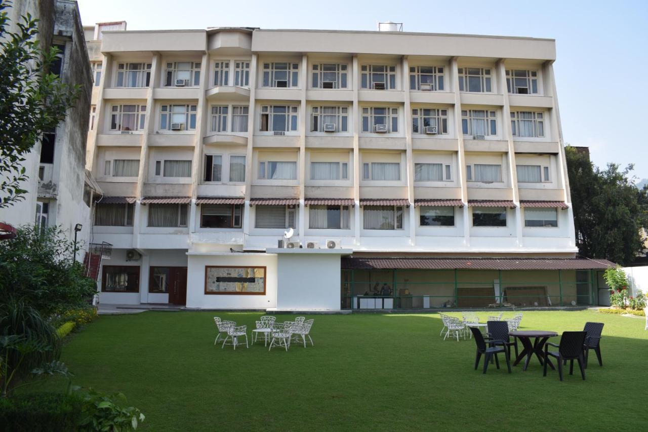 Hotel Ambica Katra Катра Екстериор снимка