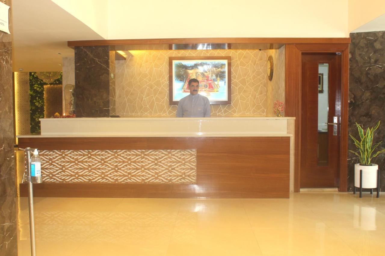 Hotel Ambica Katra Катра Екстериор снимка