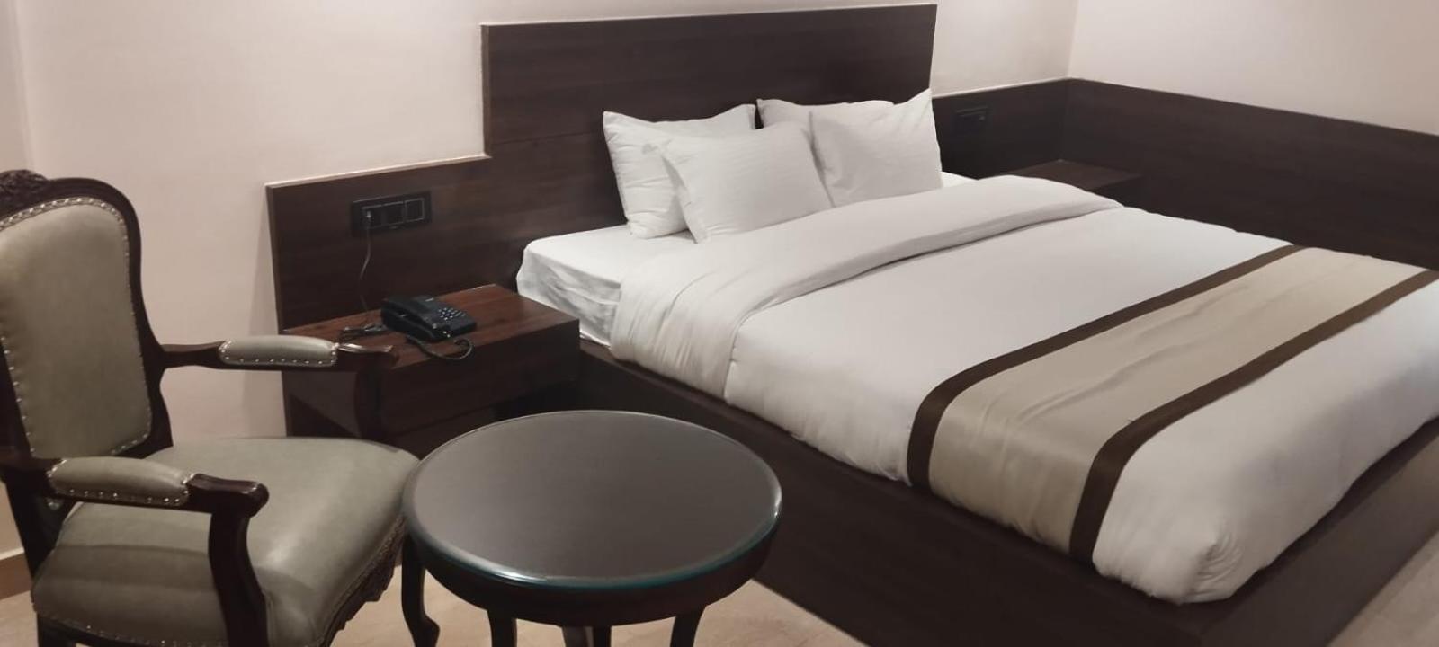 Hotel Ambica Katra Катра Екстериор снимка