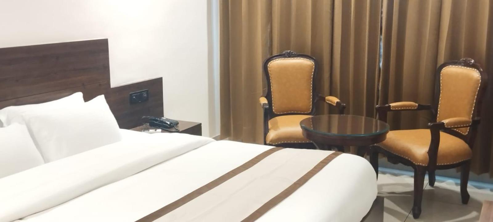 Hotel Ambica Katra Катра Екстериор снимка