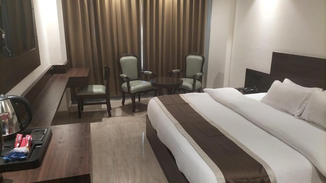 Hotel Ambica Katra Катра Екстериор снимка