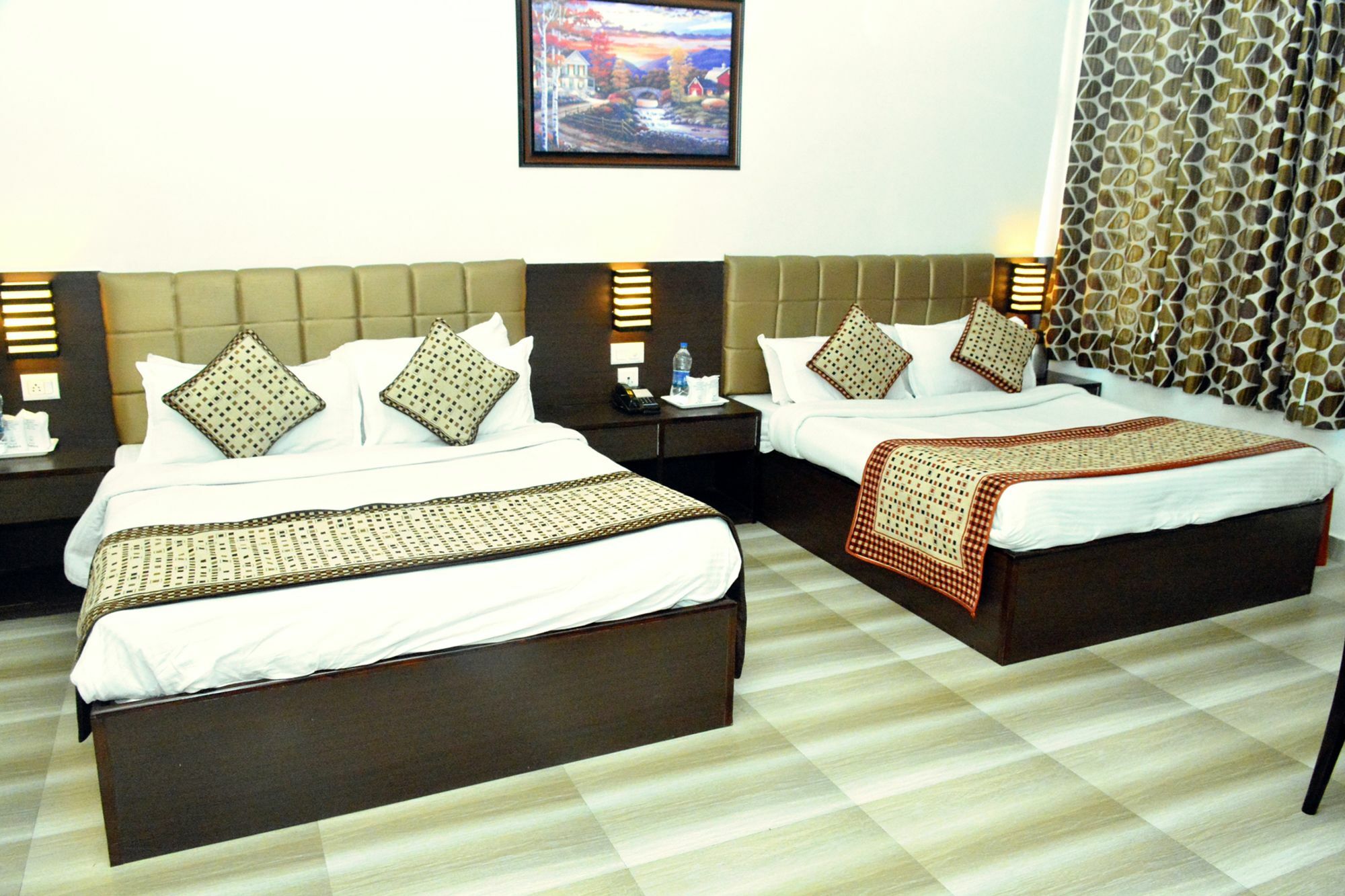 Hotel Ambica Katra Катра Екстериор снимка